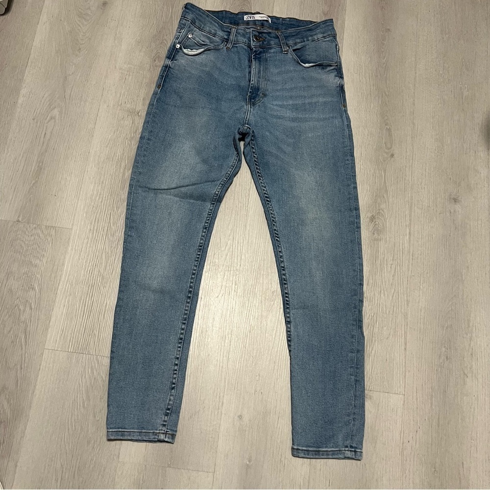 Zara Men’s Size 34 Skinny Medium Wash Blue Jeans with Stretch Casual Everyday